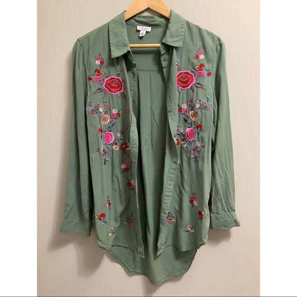 Boho Embroidered Blouse | Size: Small - Picture 2 of 9